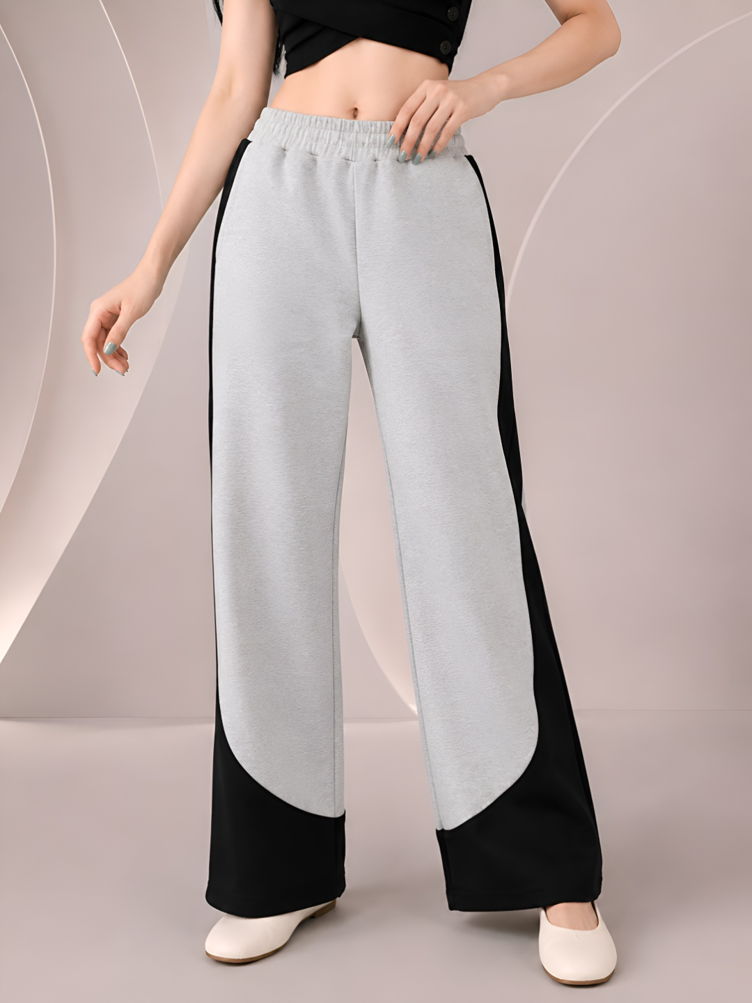 TEDWOODS Women Colourblocked Track Pants (Light Grey & Black)
